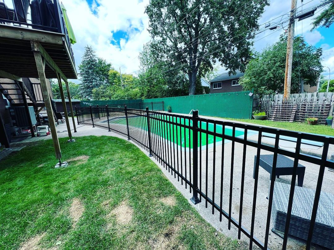 Commercial Security Fence